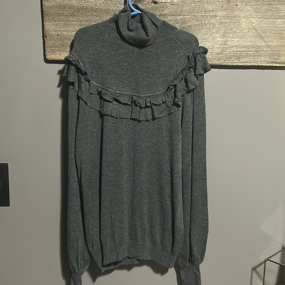 BCBG Maxaria Y2K yoke ballon sleeve turtleneck sweater